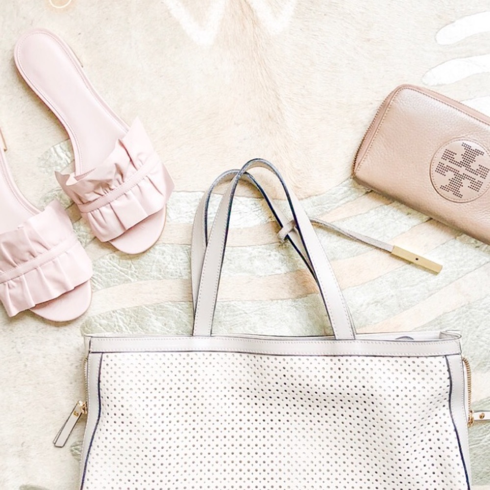 Michael Kors Bella ruffle slide